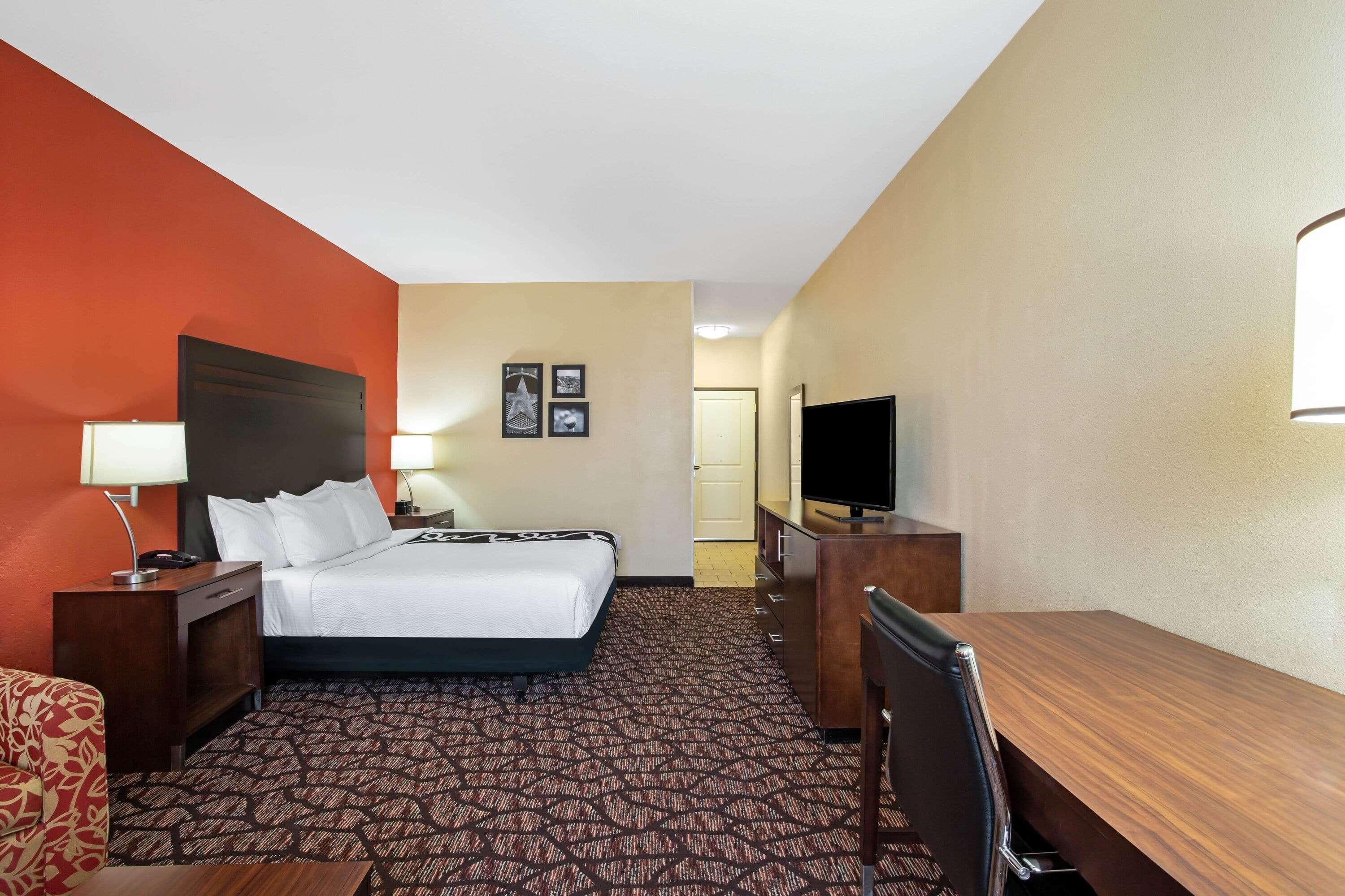 La Quinta By Wyndham Pecos Hotel Bagian luar foto