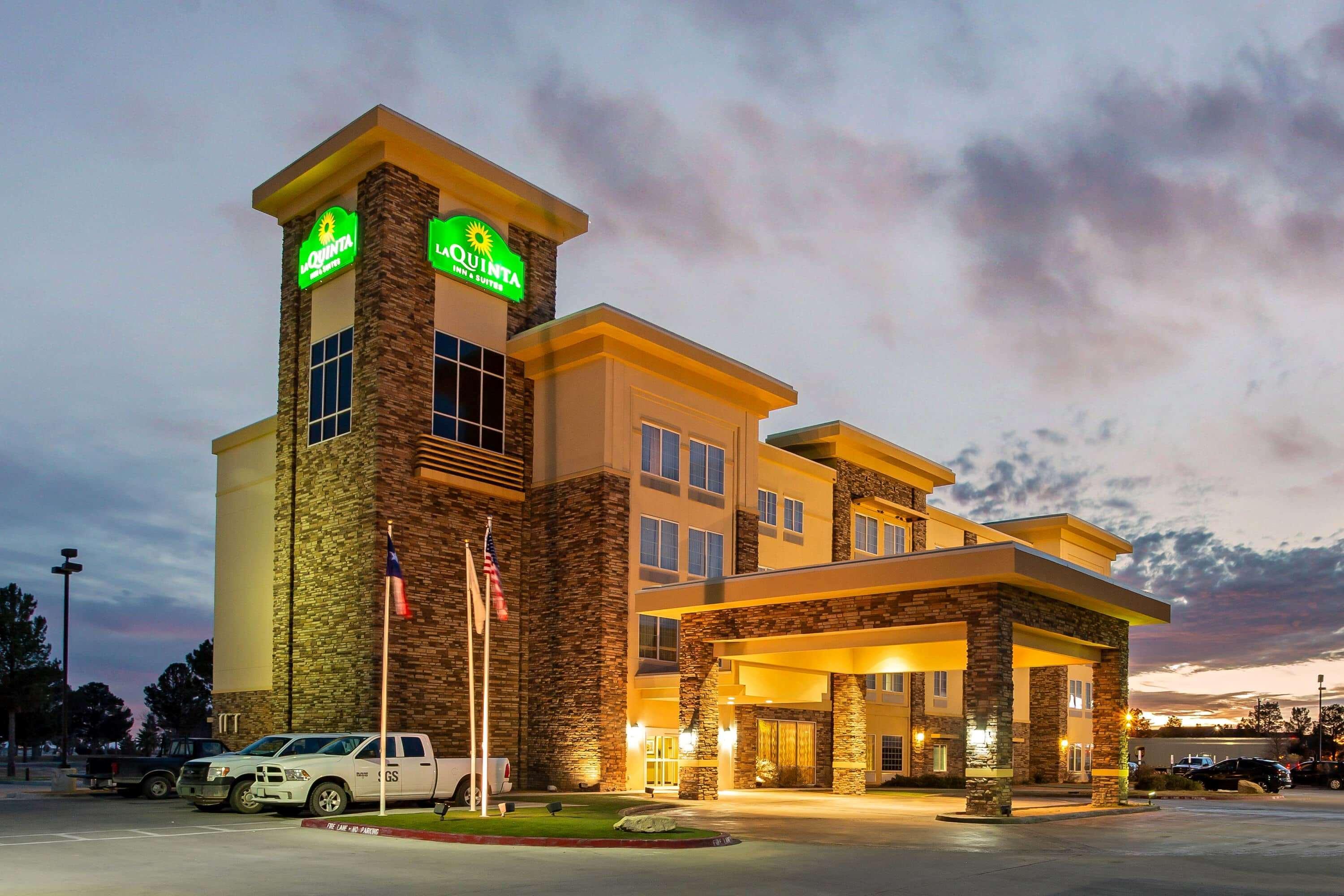 La Quinta By Wyndham Pecos Hotel Bagian luar foto